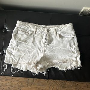 Calvin Klein White Jean shorts size 28